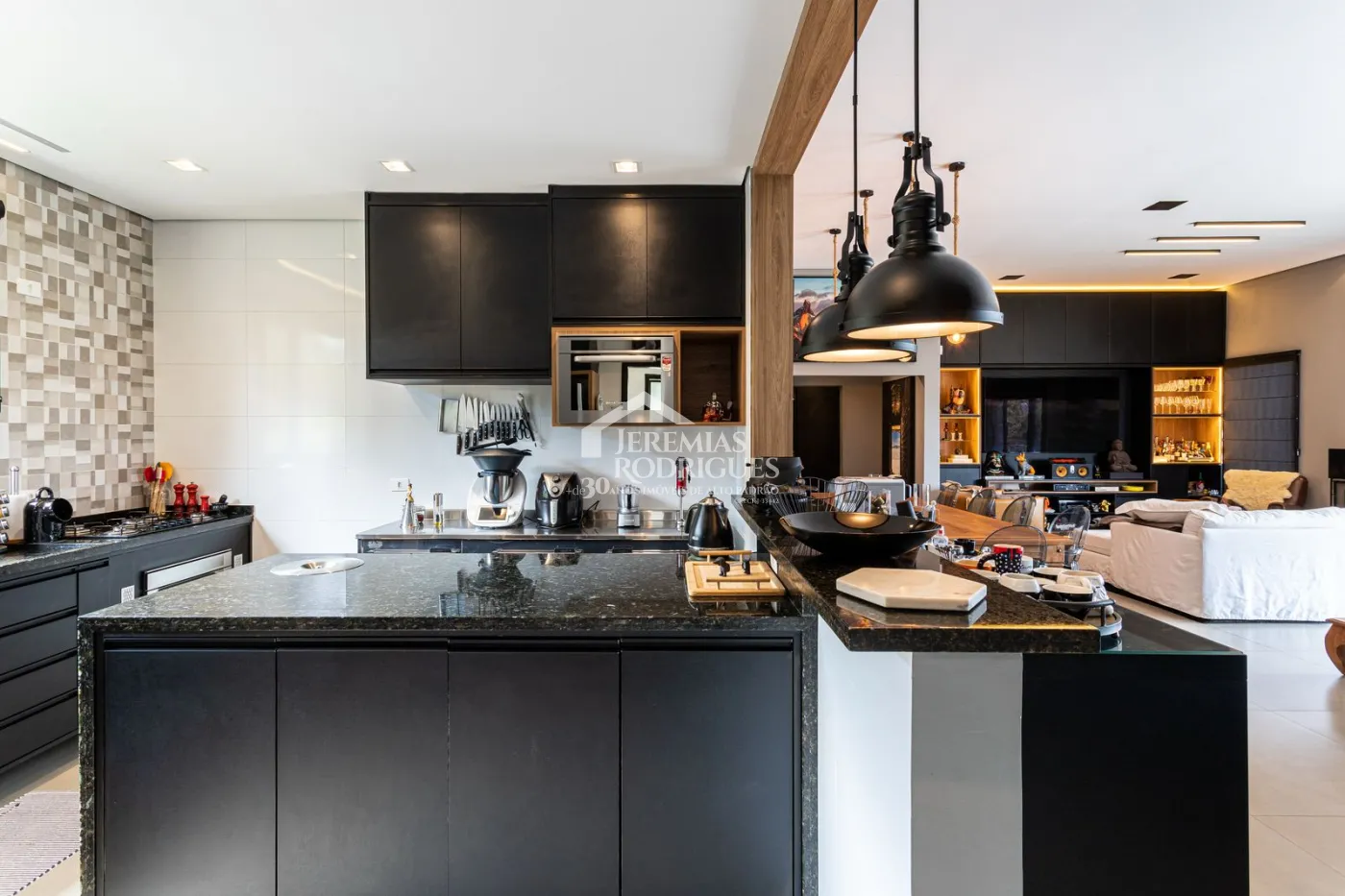 Casa para venda com 5 dormitórios no Residencial Estrelas da Mantiqueira em Campos do Jordão/SP