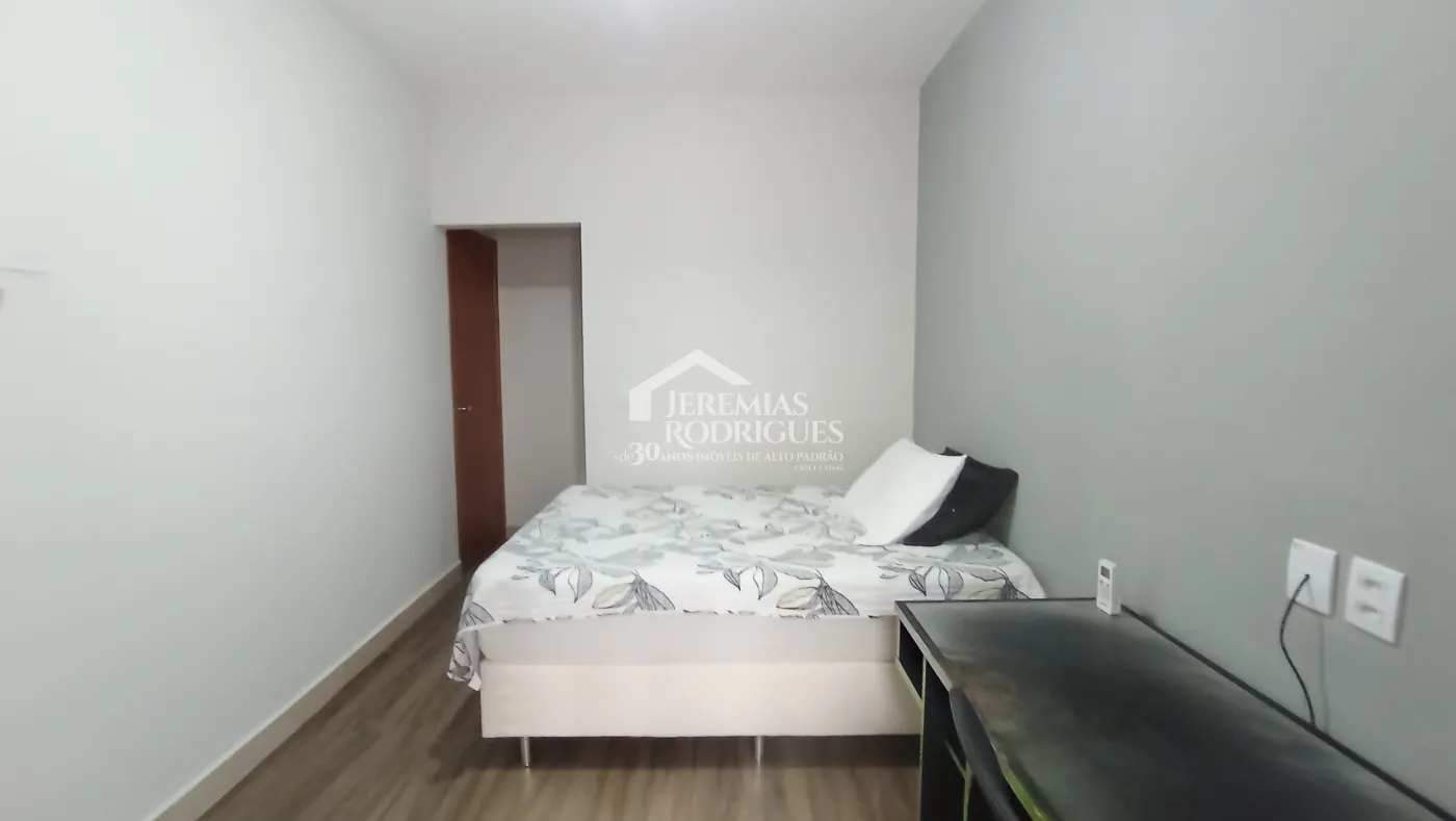 Casa à venda com 3 suítes no Condomínio Moema Ville em Pindamonhangaba/SP.