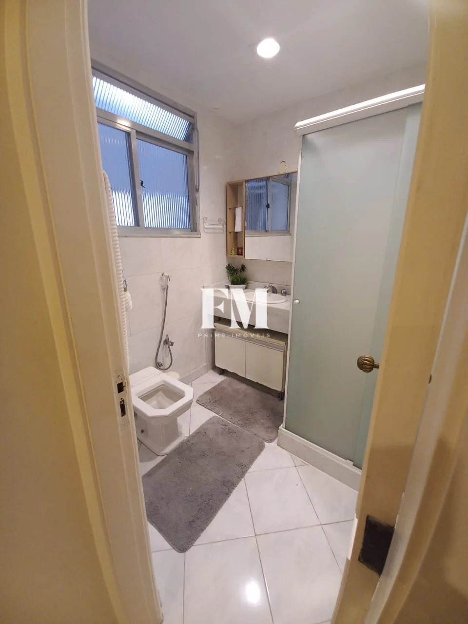 Copacabana | Rua Domingos Ferreira | Original 4 Quartos | 210m² com Varanda, Vaga e Próximo à Praia e ao Metrô - foto 16