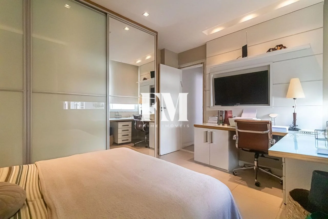 Copacabana! Magnífico Duplex Reformado de 156m² com 2 Vagas na Rua Miguel Lemos - foto 37