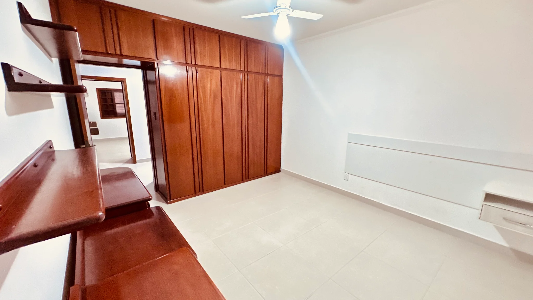 Casa com 6 dormitórios para locação no Condomínio Village Paineiras em Pindamonhangaba/SP