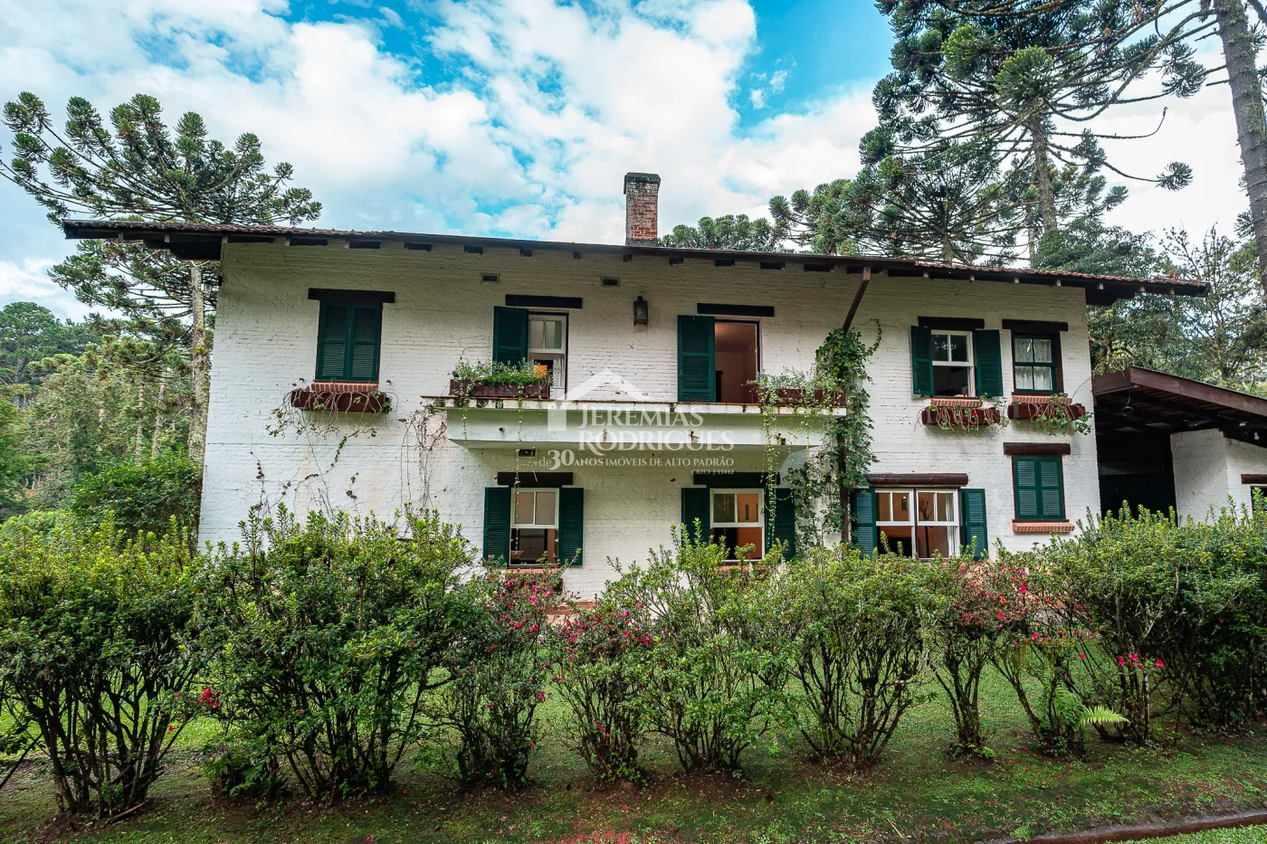 Casa com 9 dormitórios, 694 m² - Condomínio Reserva Figueiredo - Campos do Jordão/SP