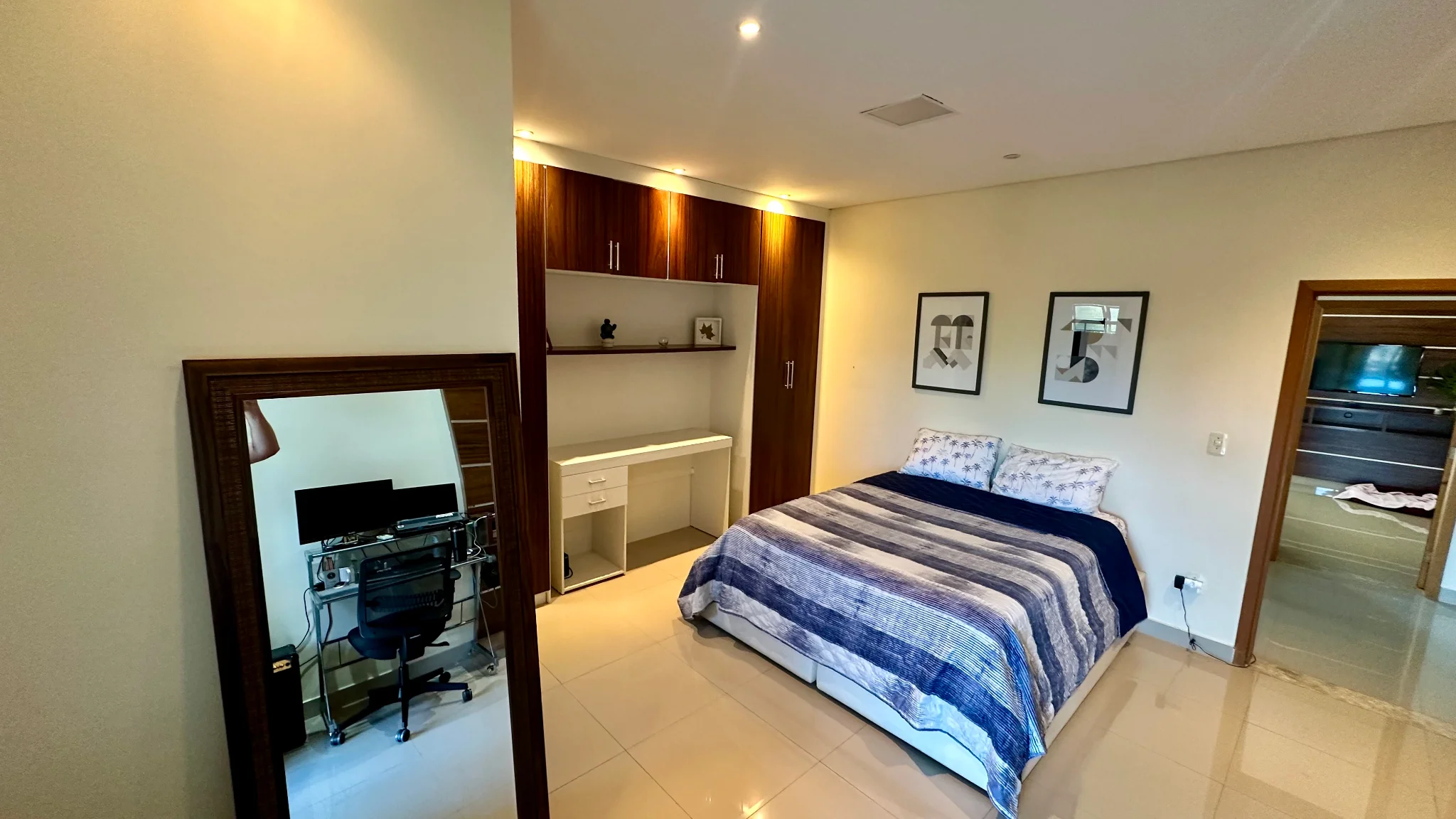 Casa para venda e locação no Condomínio Reserva dos Lagos em Pindamonhangaba/SP. 