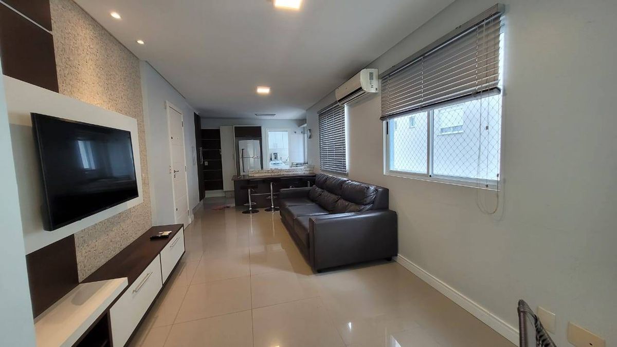 Apartamento Quadra Mar 2 Quartos Meia Praia Itapema SC