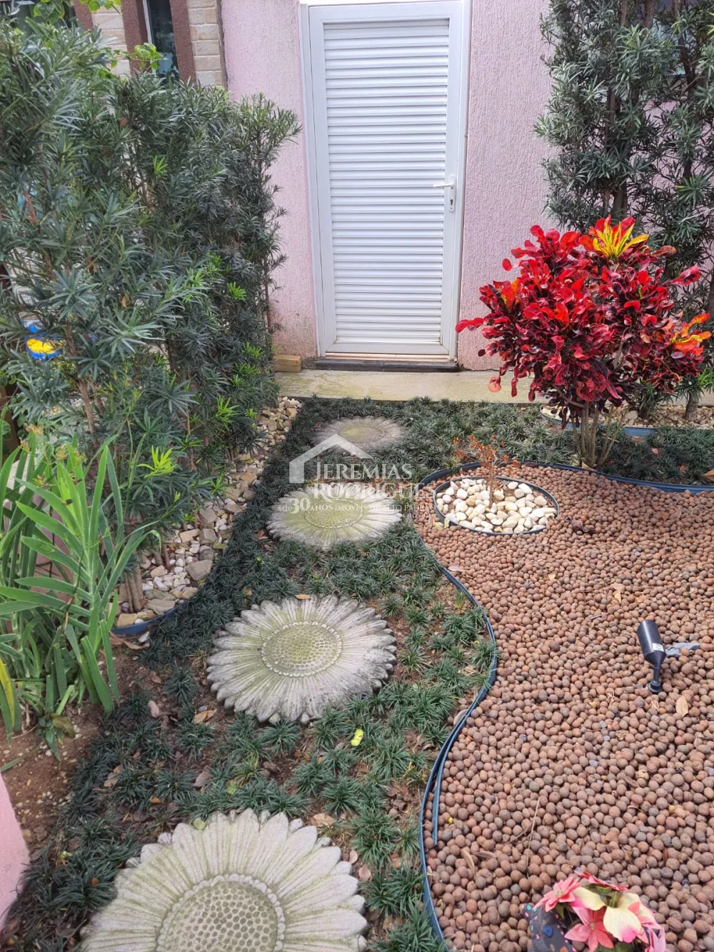 Casa com 4 dormitórios, 200 m² - Condomínio Campos do Conde II - Tremembé/SP