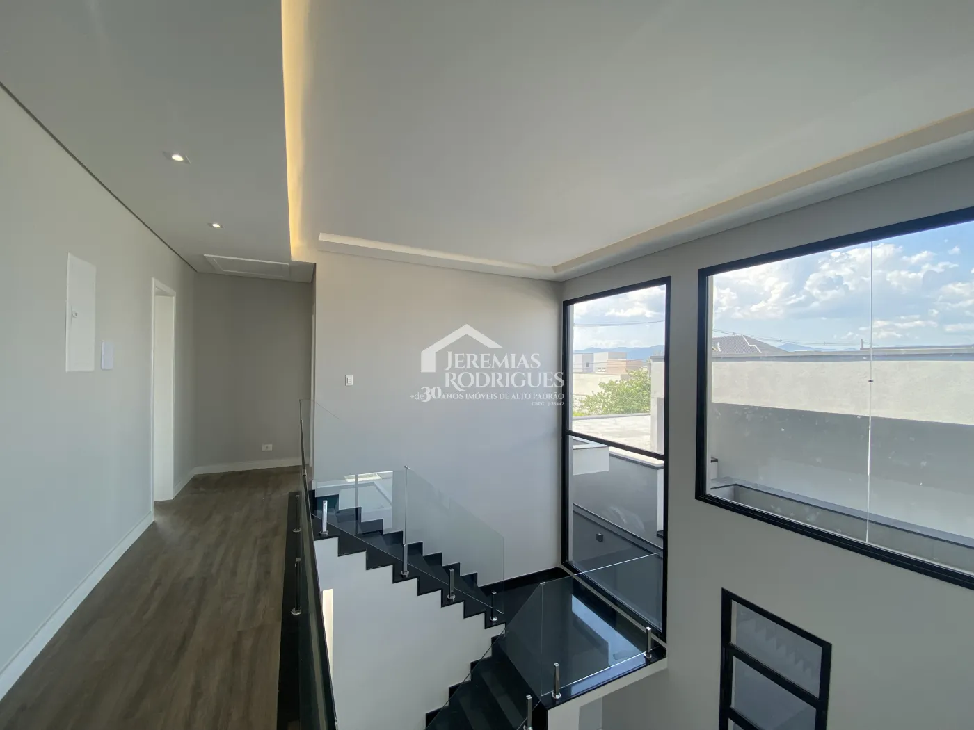 Sobrado com 5 suítes, 293 m² - Condomínio Ouro Ville - Taubaté/SP