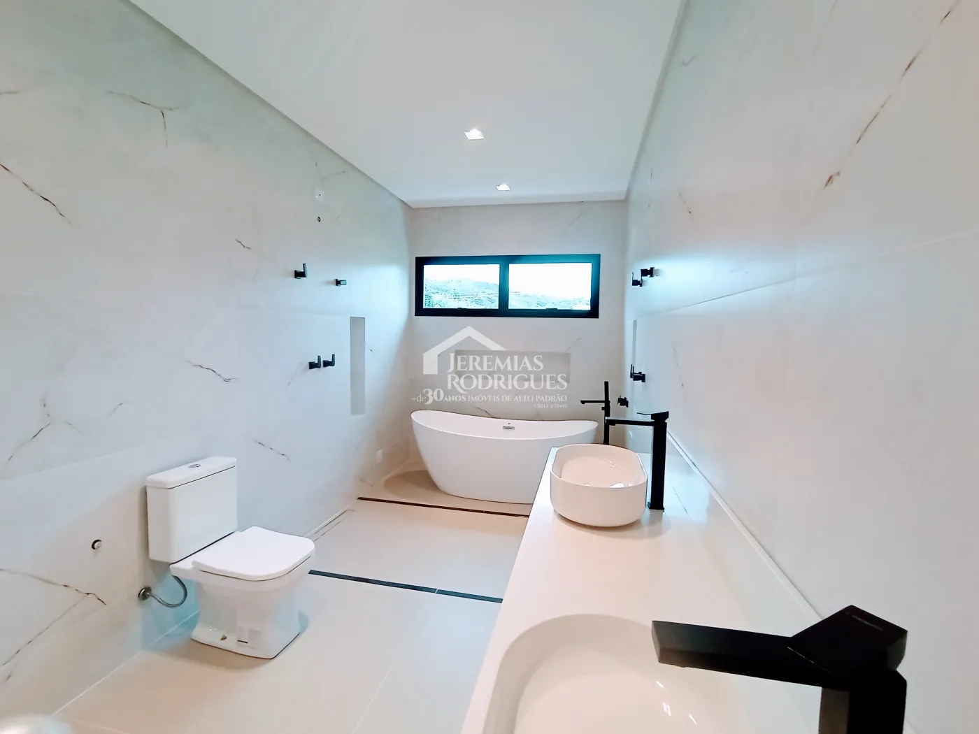 Casa à venda com 4 suítes no Condomínio Cyrella Landscape em Taubaté/SP