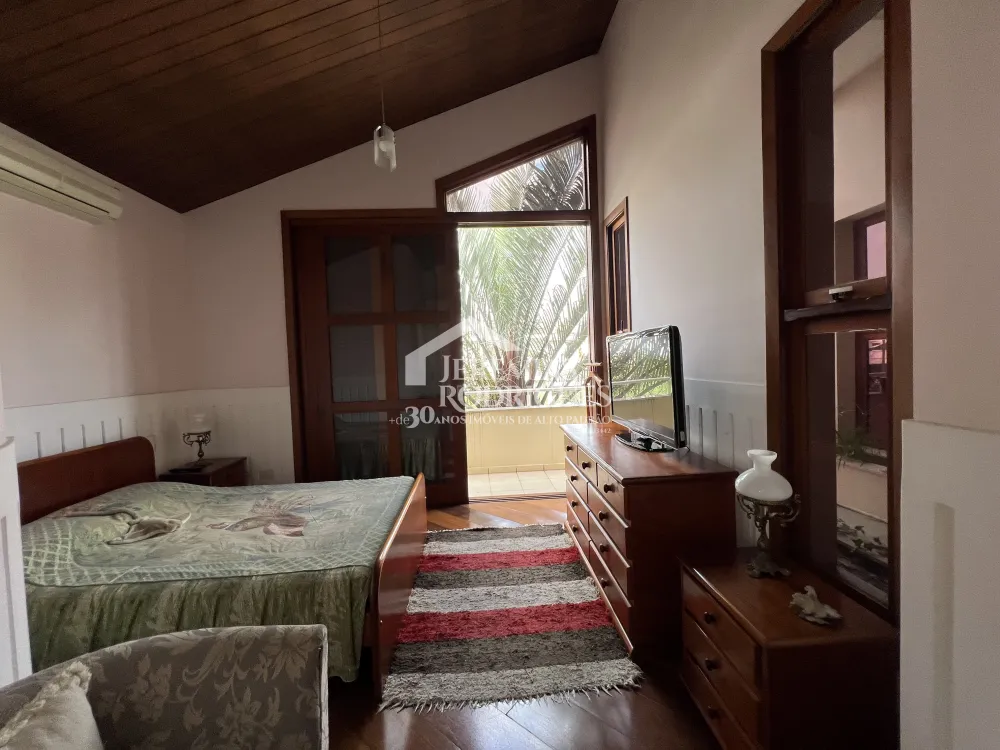 Casa com 3 quartos, 423 m² - Condomínio Taubaté Village - Taubaté/SP