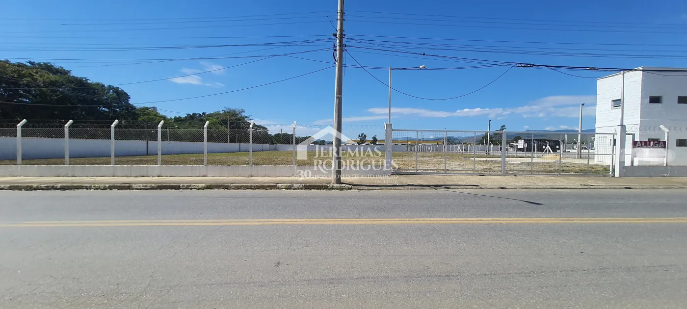 Terreno comercial para venda e locação com 5.437 m² no bairro Feital em Pindamonhangaba/SP