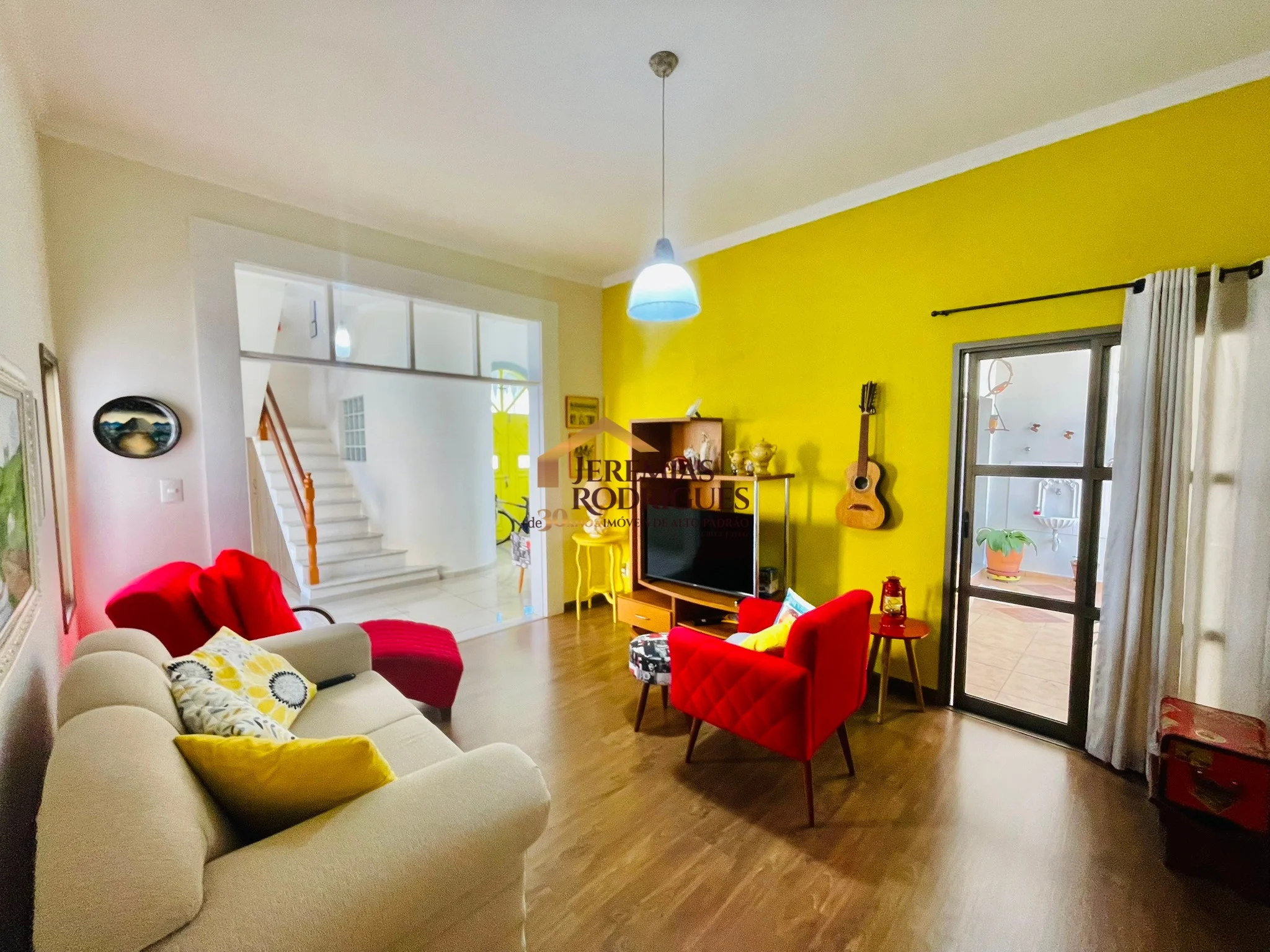 Casa à venda no Condomíno Real Ville em Pindamonhangaba/SP. — foto 2