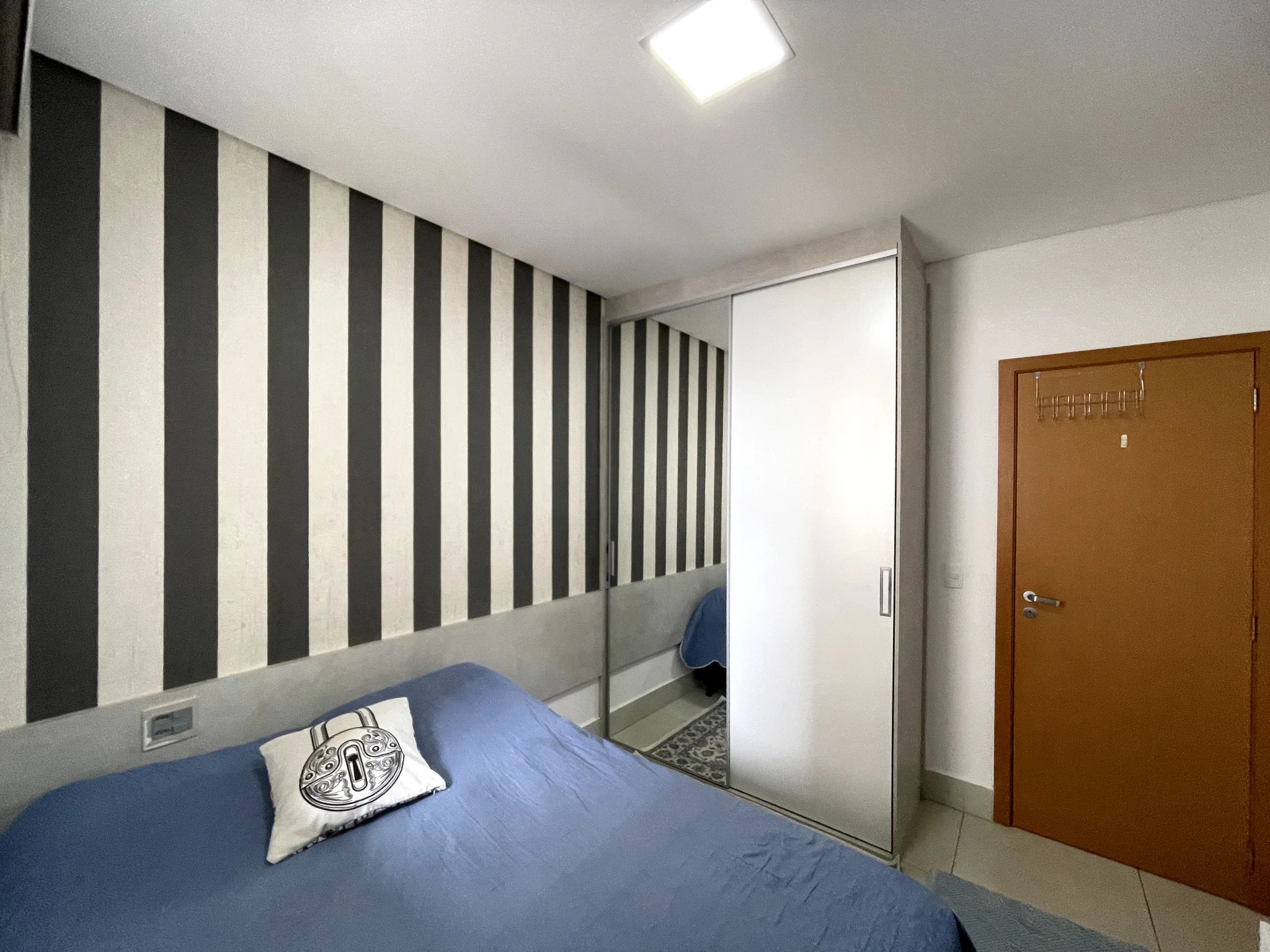 Apartamento à venda com 3 suítes no Condomínio Renaissance em Taubaté/SP. 