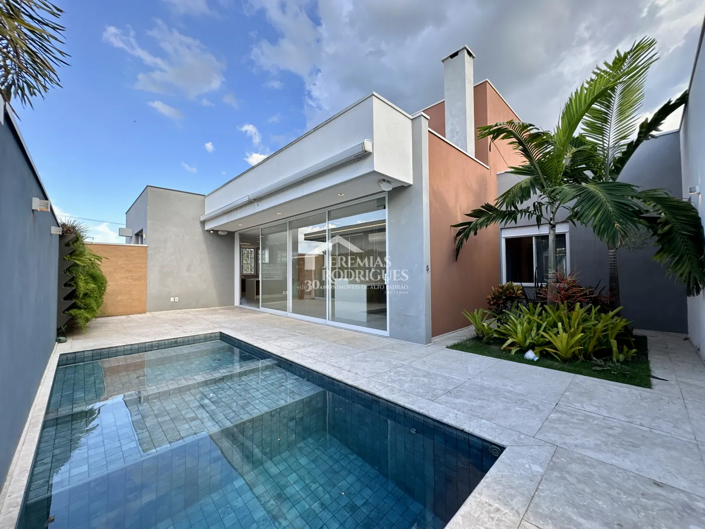 Casa à venda no Condomínio Residencial Terras de San Marco em Taubaté/SP.