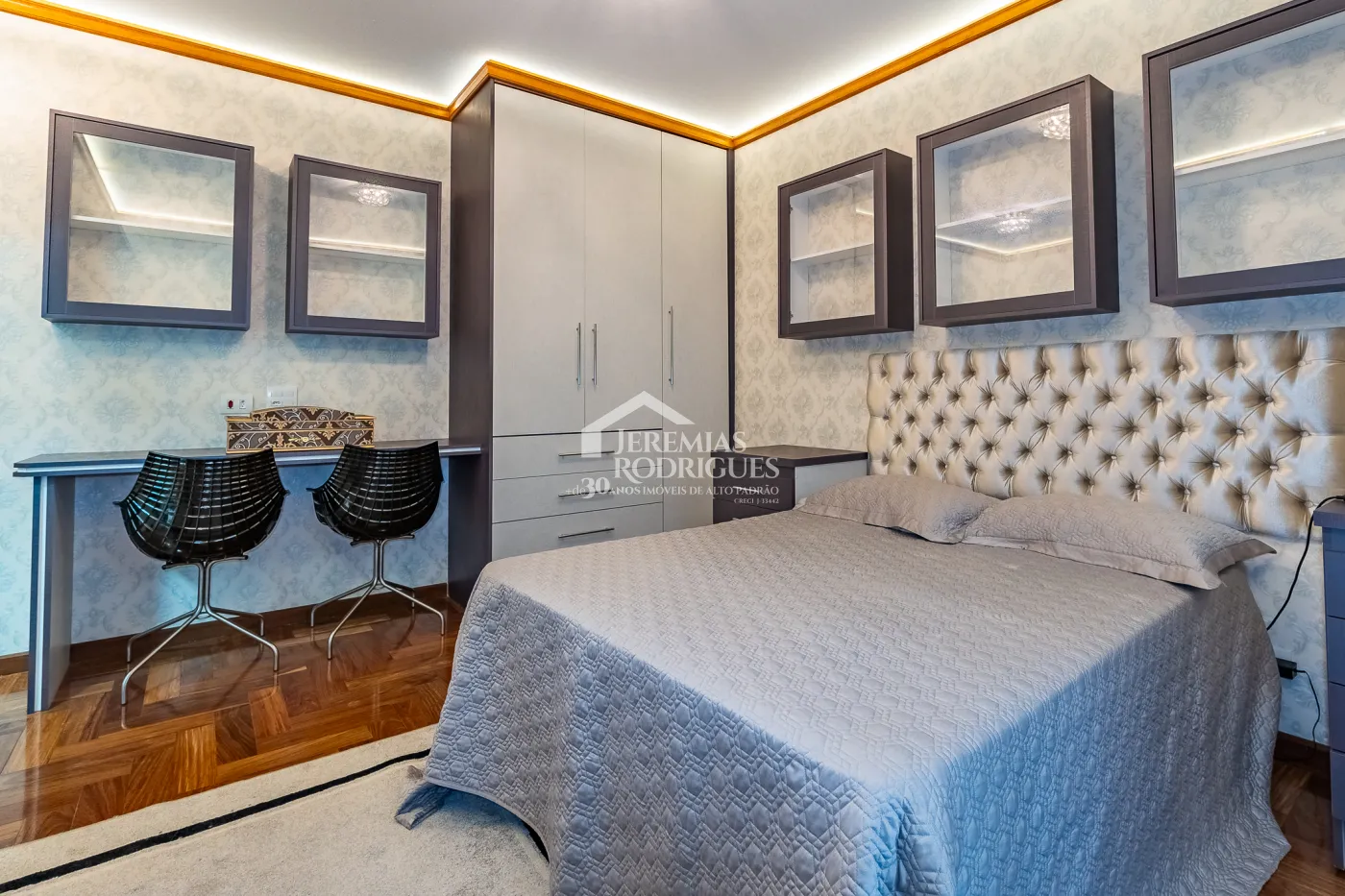 Casa com 5 suítes, 950 m² - Alto do Capivari - Campos do Jordão/SP