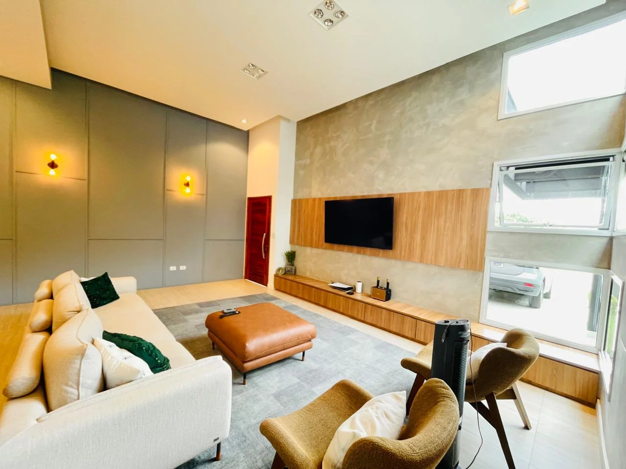 Casa à venda com 3 dormitórios no Condomínio Terras de San Marco em Taubaté/SP.