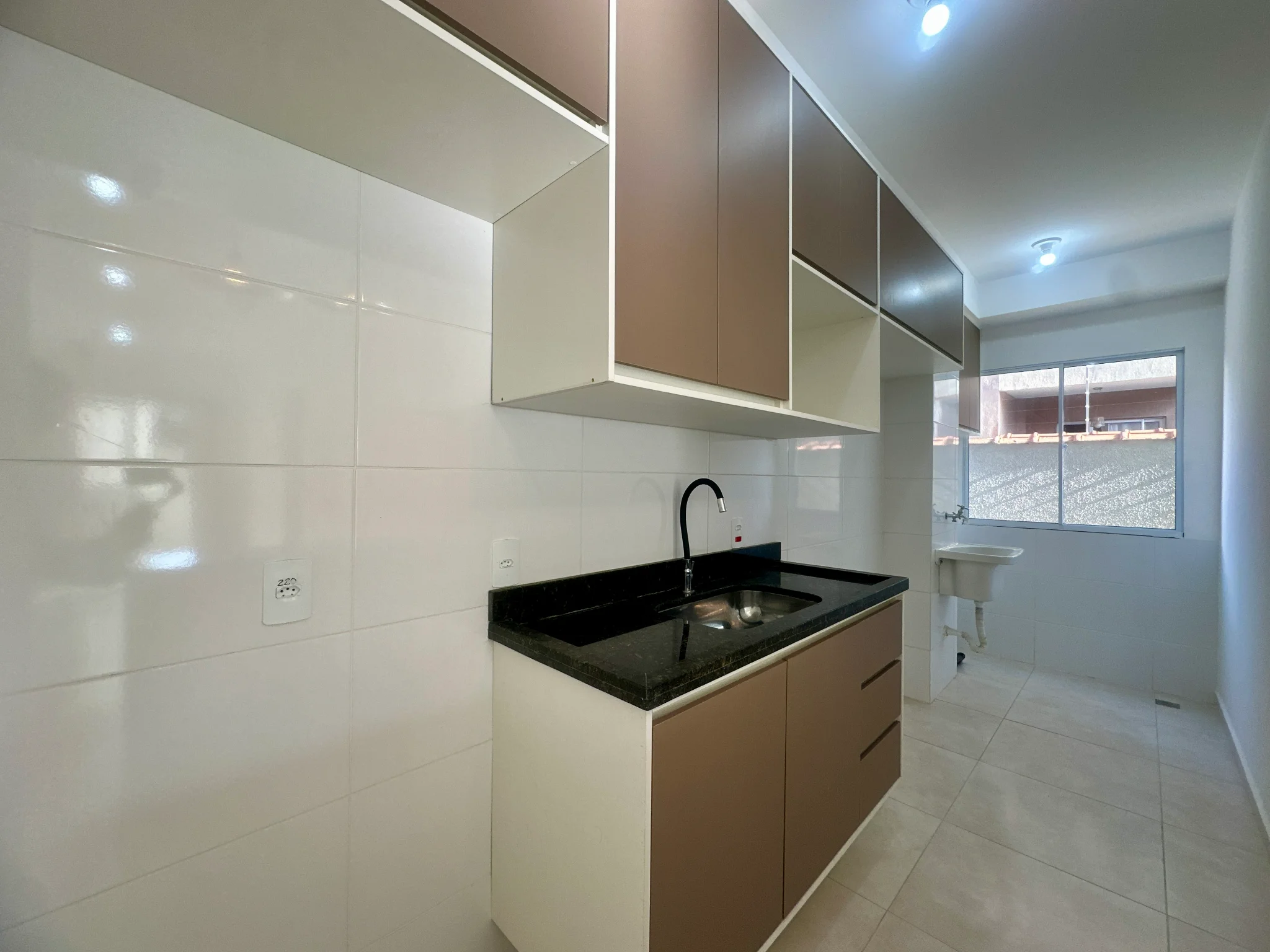 Apartamento com 2 dormitórios, 66m² para locação no Condomínio Village São José em Taubaté/SP