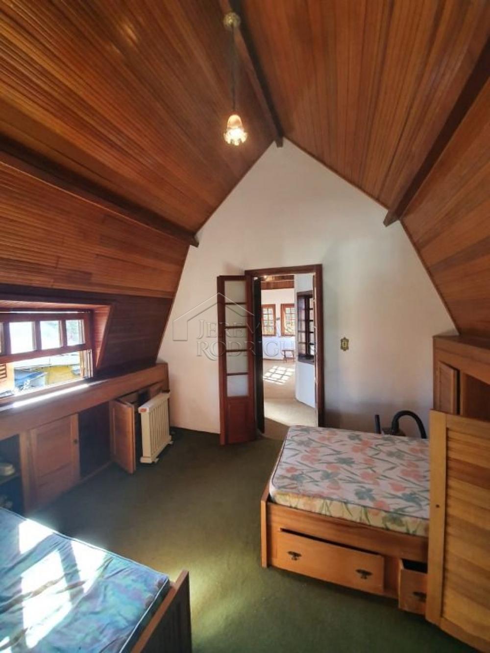 Casa à venda por R$ 880.000,00 - Santo Antônio do Pinhal/SP