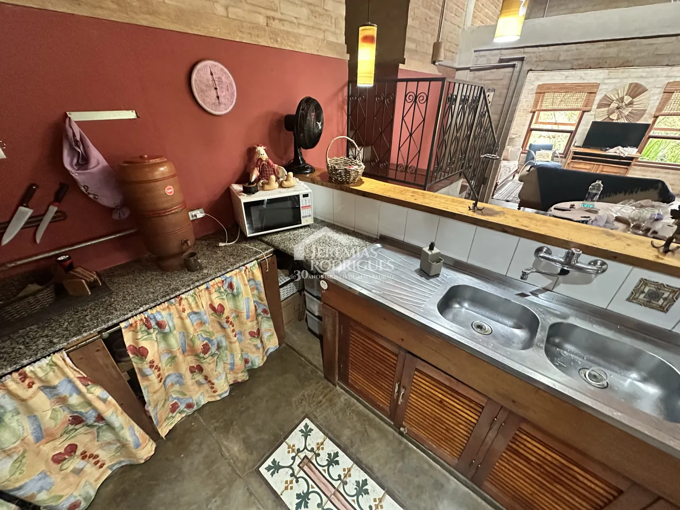 Casa à venda com 3 suítes no Centro em Santo Antônio do Pinhal/SP