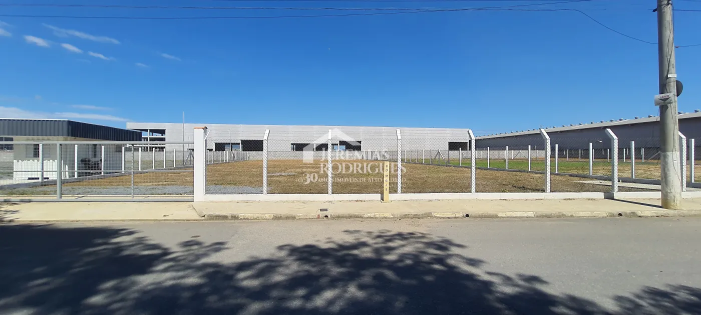 Terreno comercial ou industrial para venda e locação com 2.000 m² no bairro Feital em Pindamonhangaba/SP