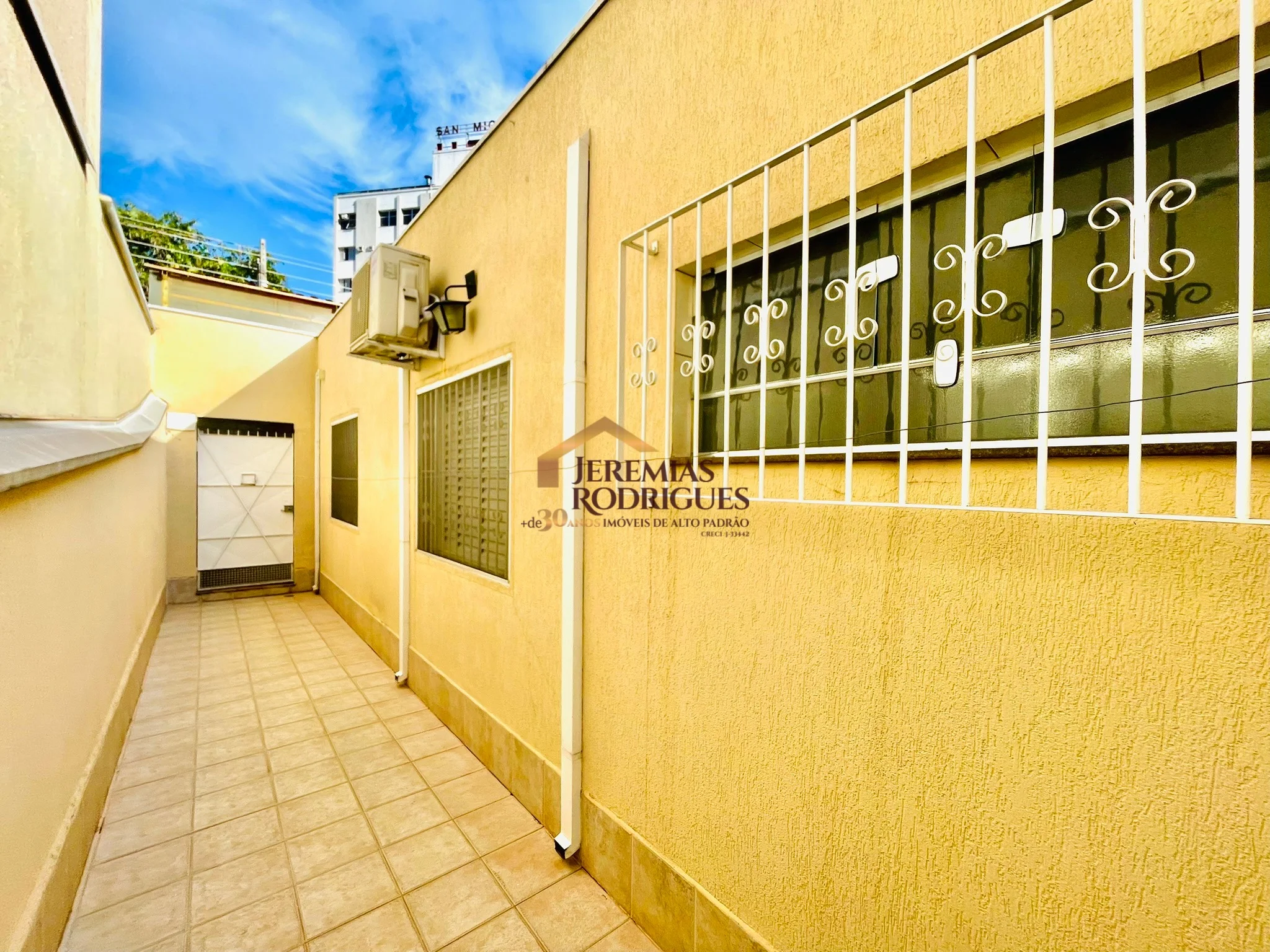 Casa para locação e venda no Centro em Taubaté/SP. — foto 23