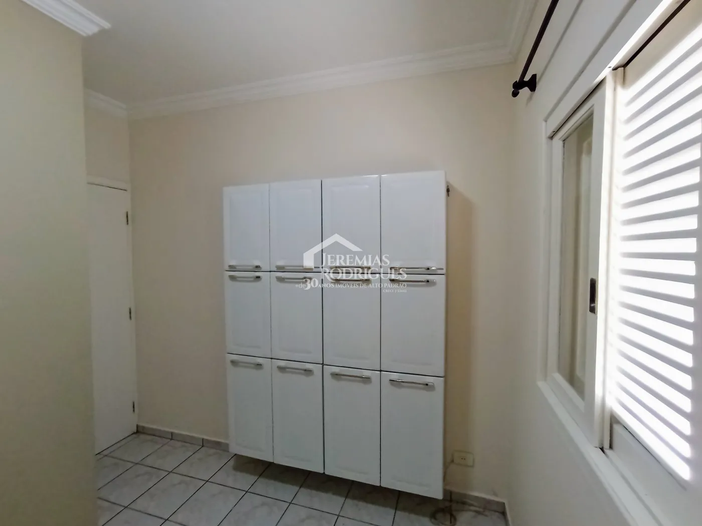 Casa para locação com 4 dormitórios no Condomínio Taubaté Village em Taubaté/SP.