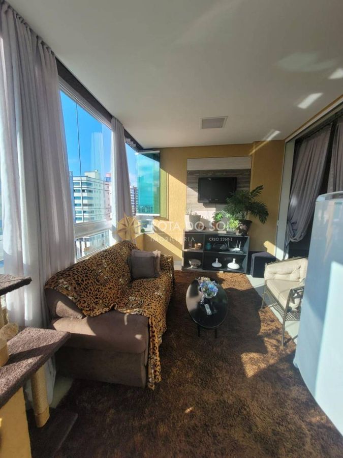 London apartamento mobiliado com 3 quartos na Meia Praia Itapema SC