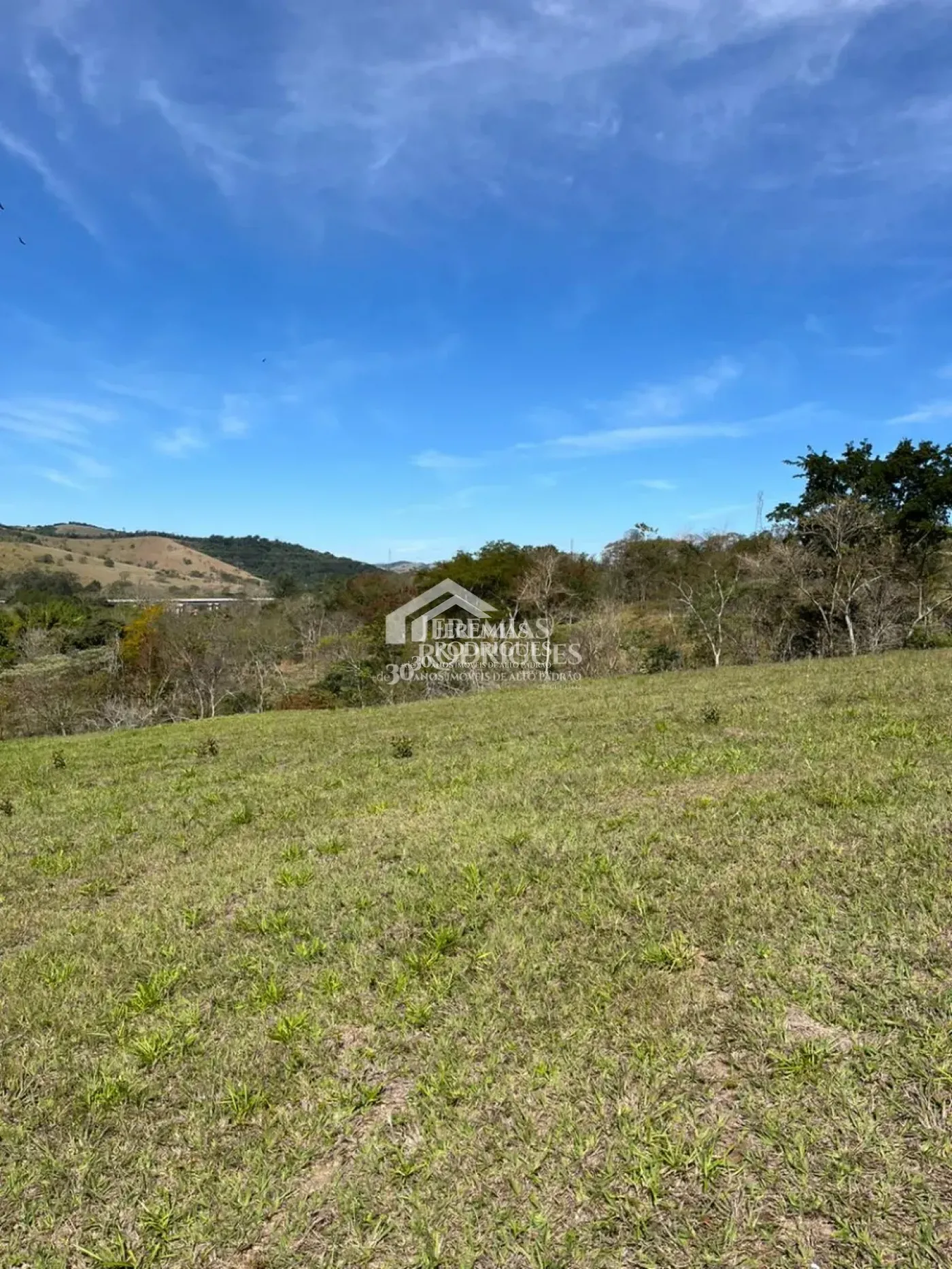 Terreno com 1.175,57 m² - Condomínio Reserva Altos do Cataguá - Taubaté/SP