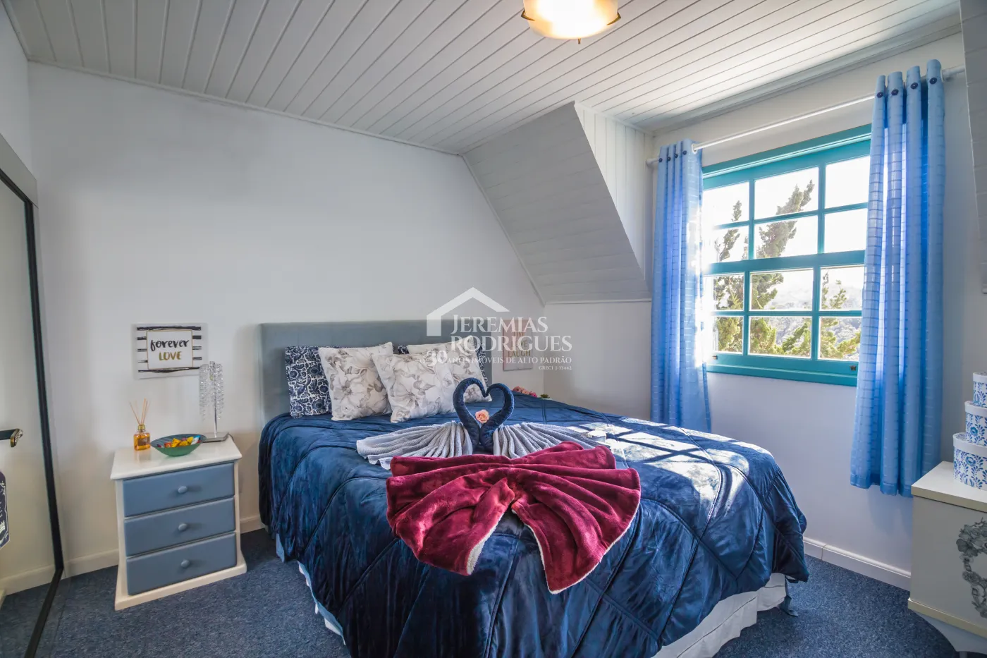 Casa com 3 suítes, 170 m² - Condomínio Jardim Monte Belo - Campos do Jordão/SP