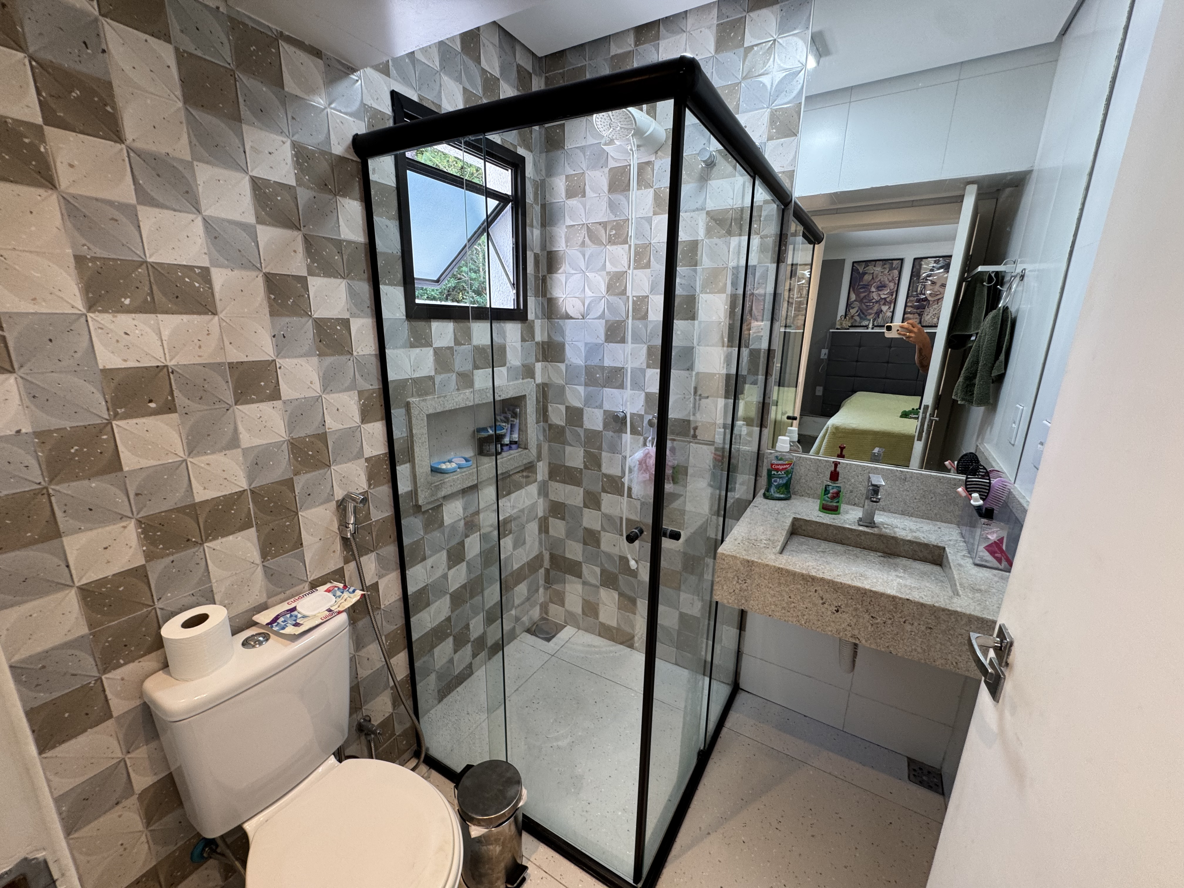 Casa à venda com 4 dormitórios no Condomínio Village Paineiras em Pindamonhangaba/SP.