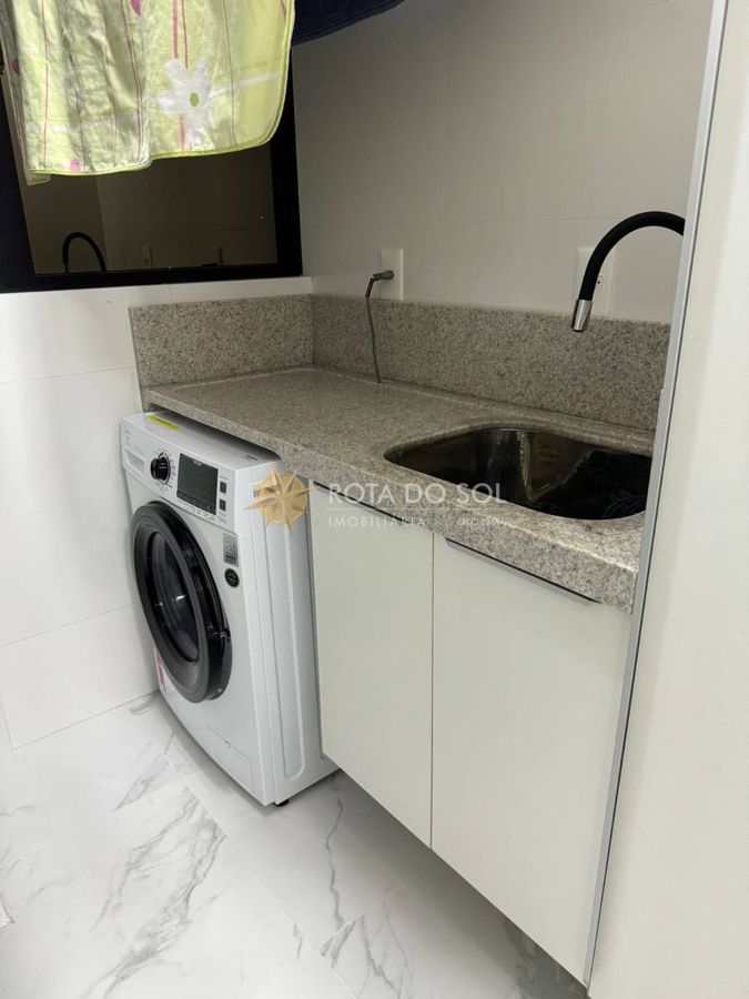 Black Piano apartamento 3 suítes e 2 vagas na Meia Praia