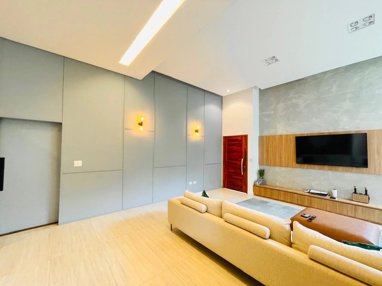 Casa à venda com 3 dormitórios no Condomínio Terras de San Marco em Taubaté/SP.