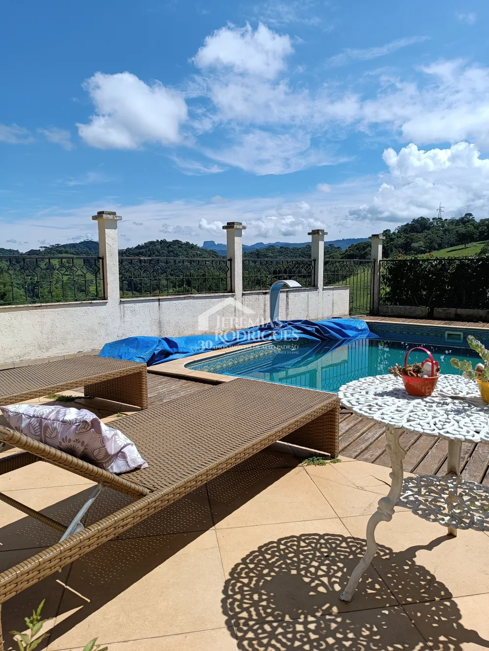 Casa com 4 dormitórios, 277 m² - Santo Antônio do Pinhal/SP