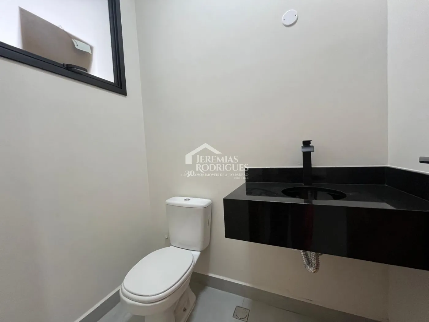 Casa com 3 dormitórios, 184 m² - Condomínio Parque das Araucárias - Tremembé/SP.