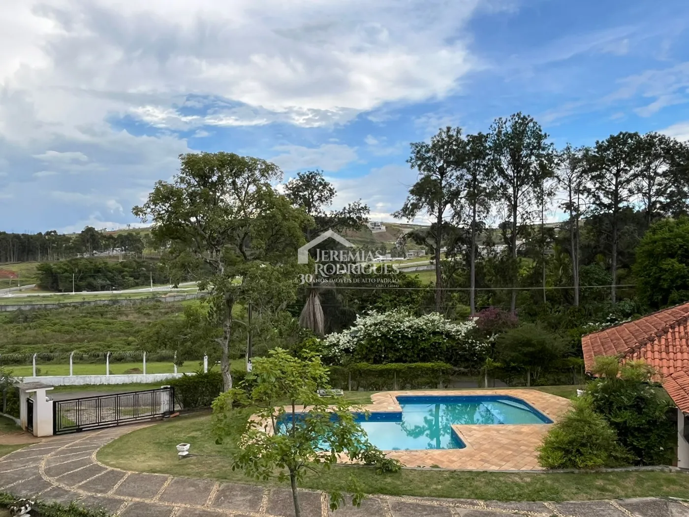 Casa com 4 dormitórios, 421 m² - Condomínio Chácaras Cataguá - Taubaté/SP.