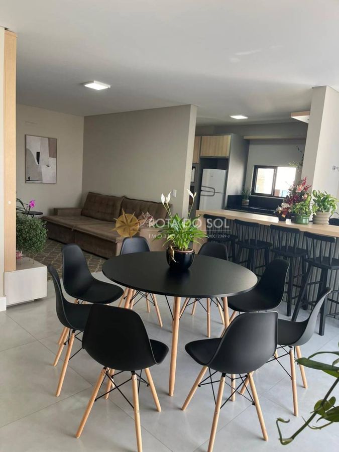 Residencial La Victoria apartamento 3 Suítes e 3 Vagas em Meia Praia Itapema SC