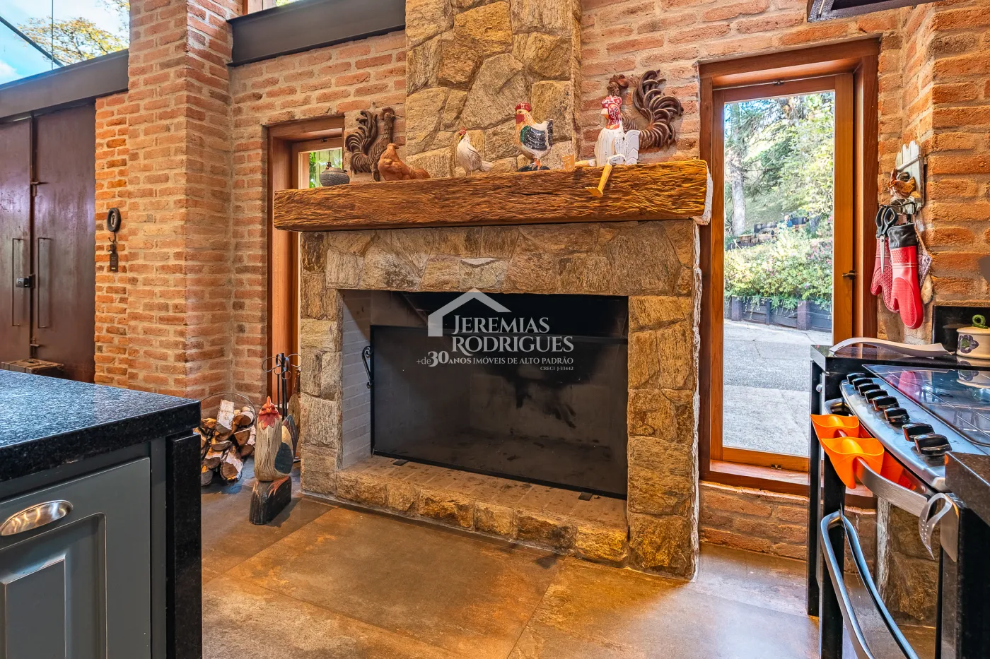 Casa com 7 suítes, 770 m² - Pedra do Fogo - Campos do Jordão/SP.