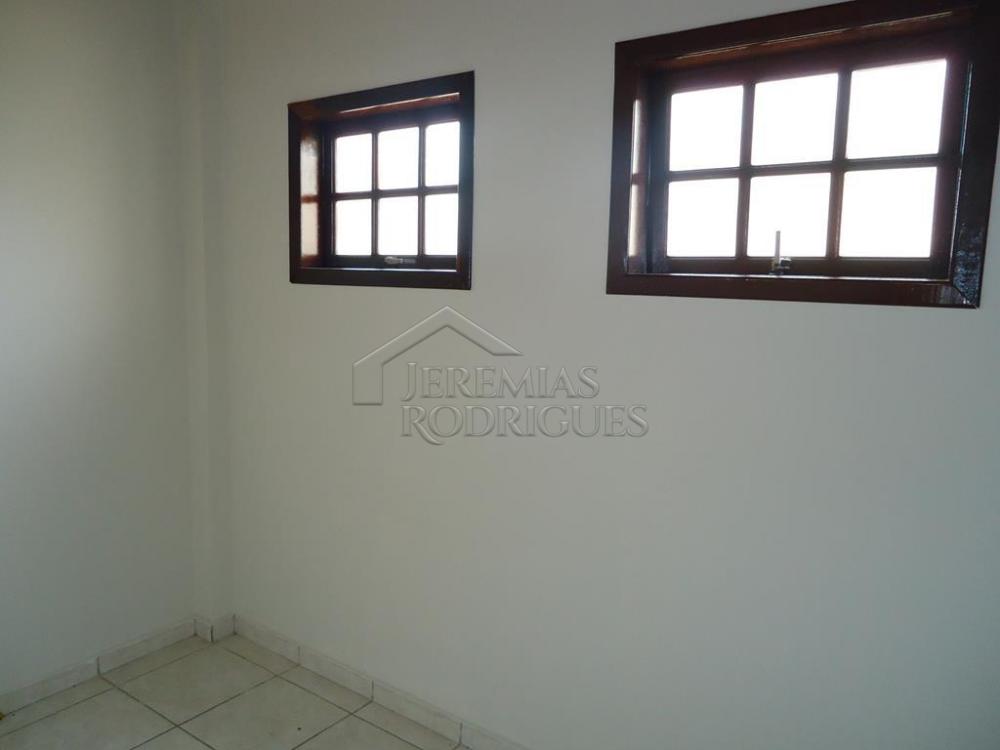 Casa à venda no Condomínio Taubaté Village