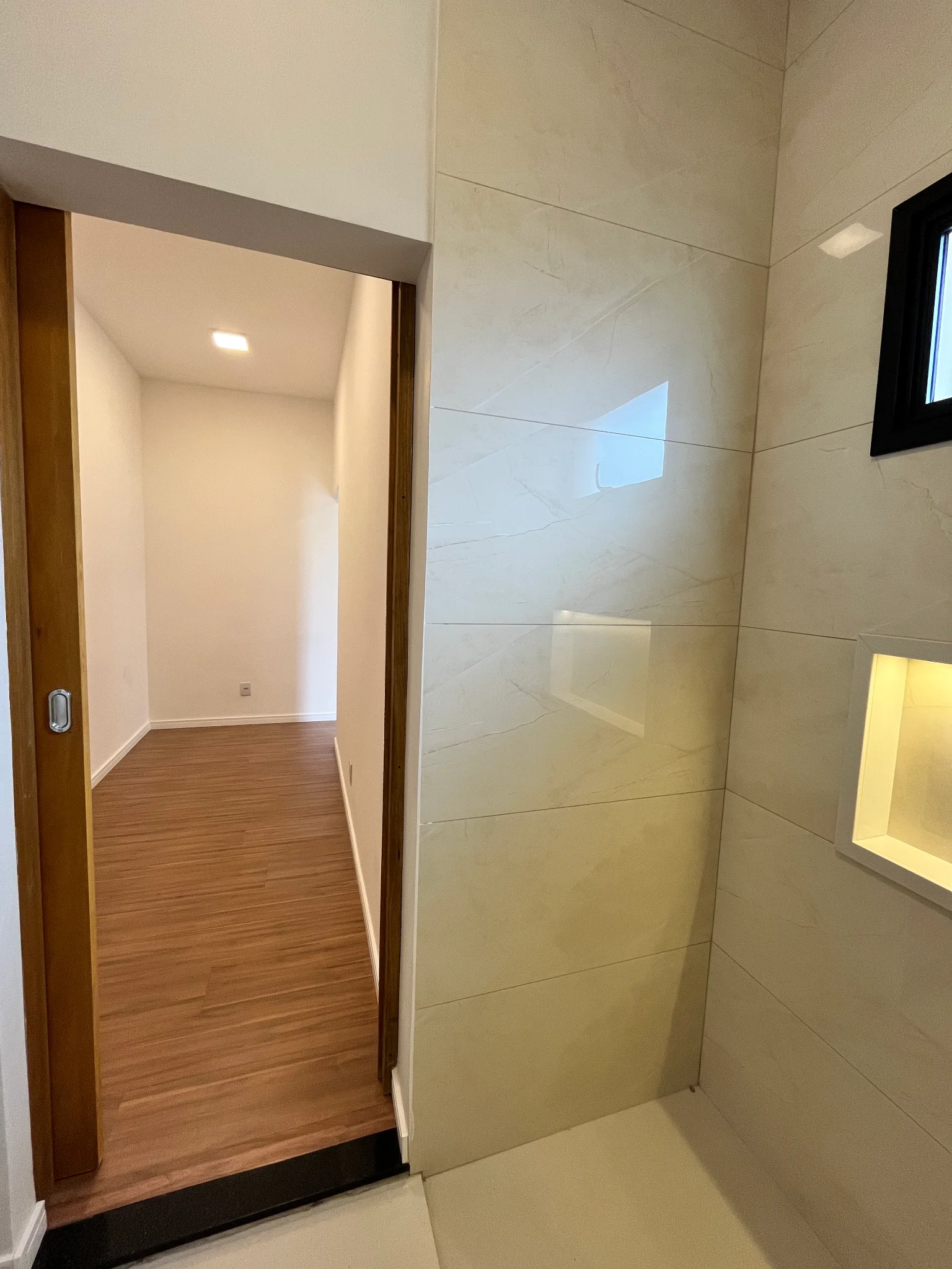 Casa com suíte e closet à venda no Condomínio Bosque da Imperatriz – Pindamonhangaba/SP