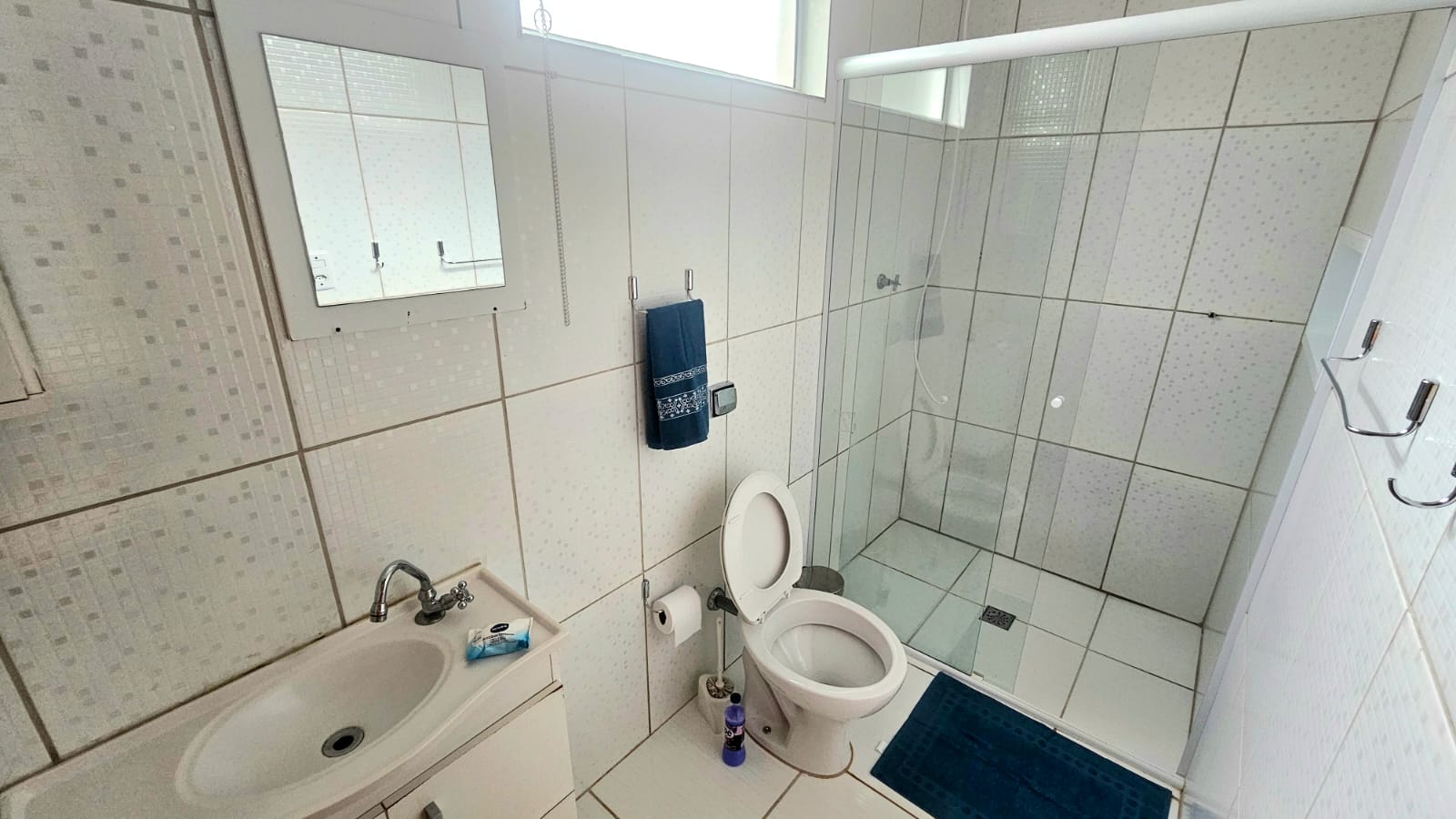 Chácara com 3 suítes, 300 m² - Chácara Ingrid - Taubaté/SP