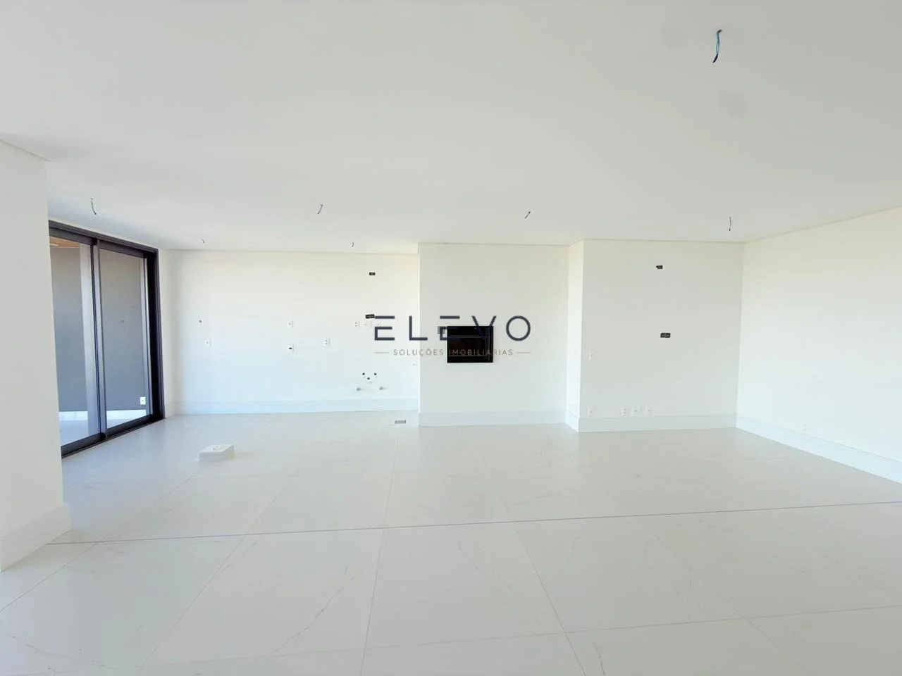 Apartamento à Venda no Plaenge Signature Maringá | 3 Suítes | Proximo a Catedral