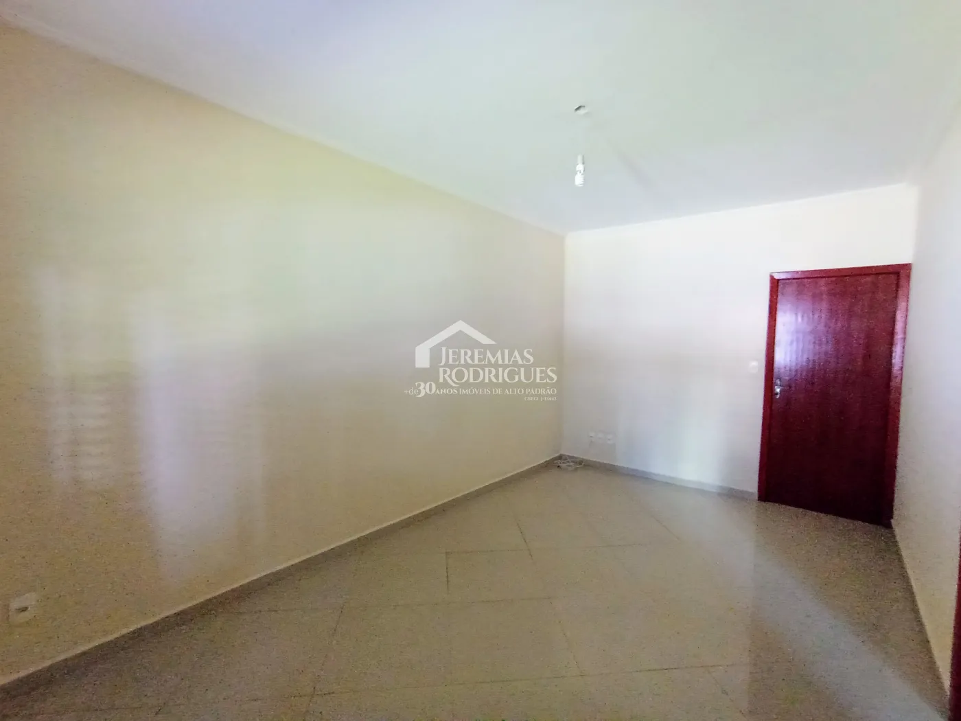 Chácara para locação com 4 dormitórios no bairro Jardim Carlota em Moreira Cesar/SP