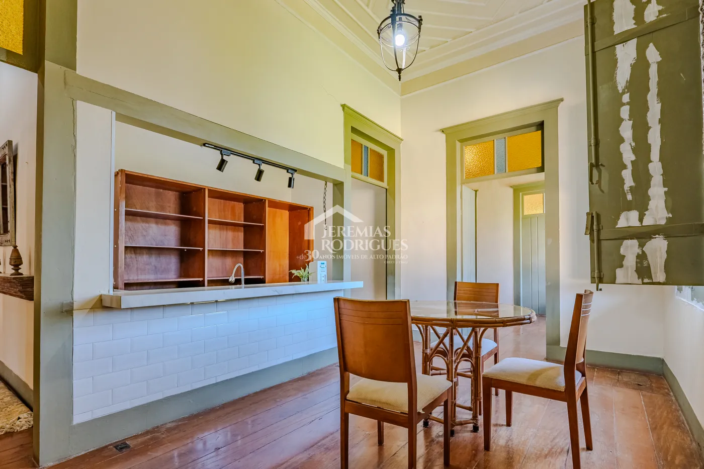 Fazenda à venda com 919,6 hectares em Cachoeira Paulista/SP.