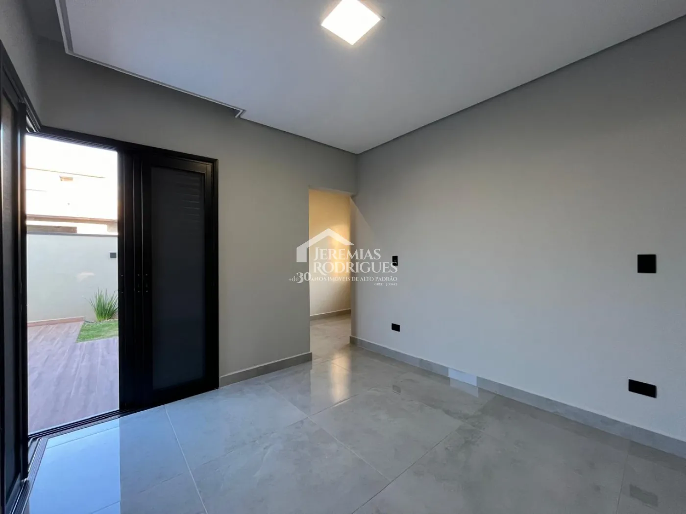 Casa com 3 dormitórios, 190 m² - Condomínio Santa Mônica - Caçapava/SP.