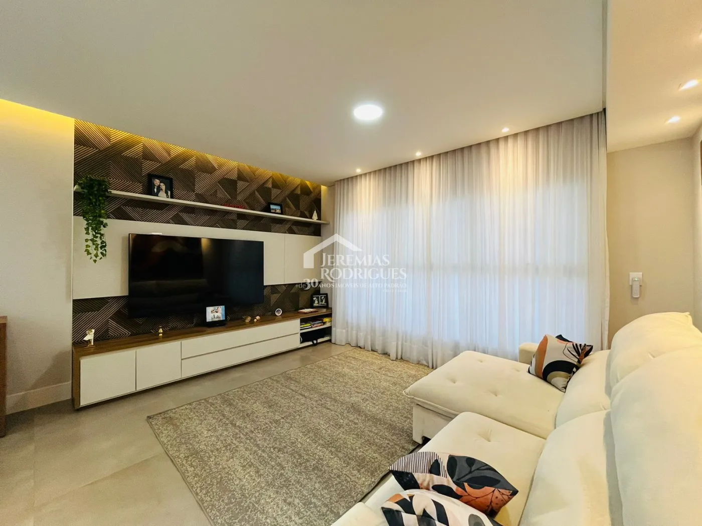 Casa com 368 m² - Condomínio Morada do Visconde - Tremembé/SP