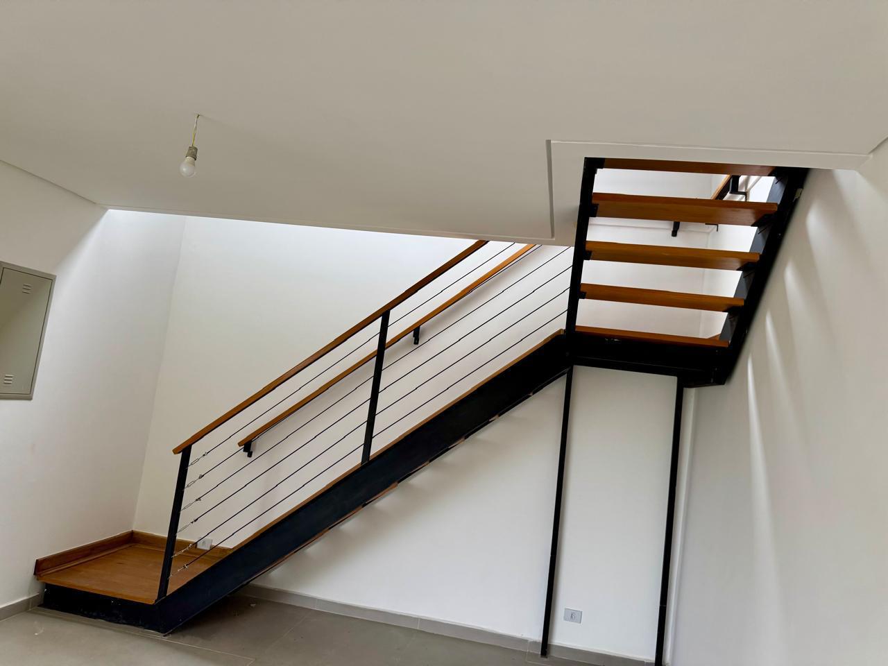 Casa à venda com 3 suítes no Condomínio Parque da Mantiqueira em Santo Antônio do Pinhal/SP.