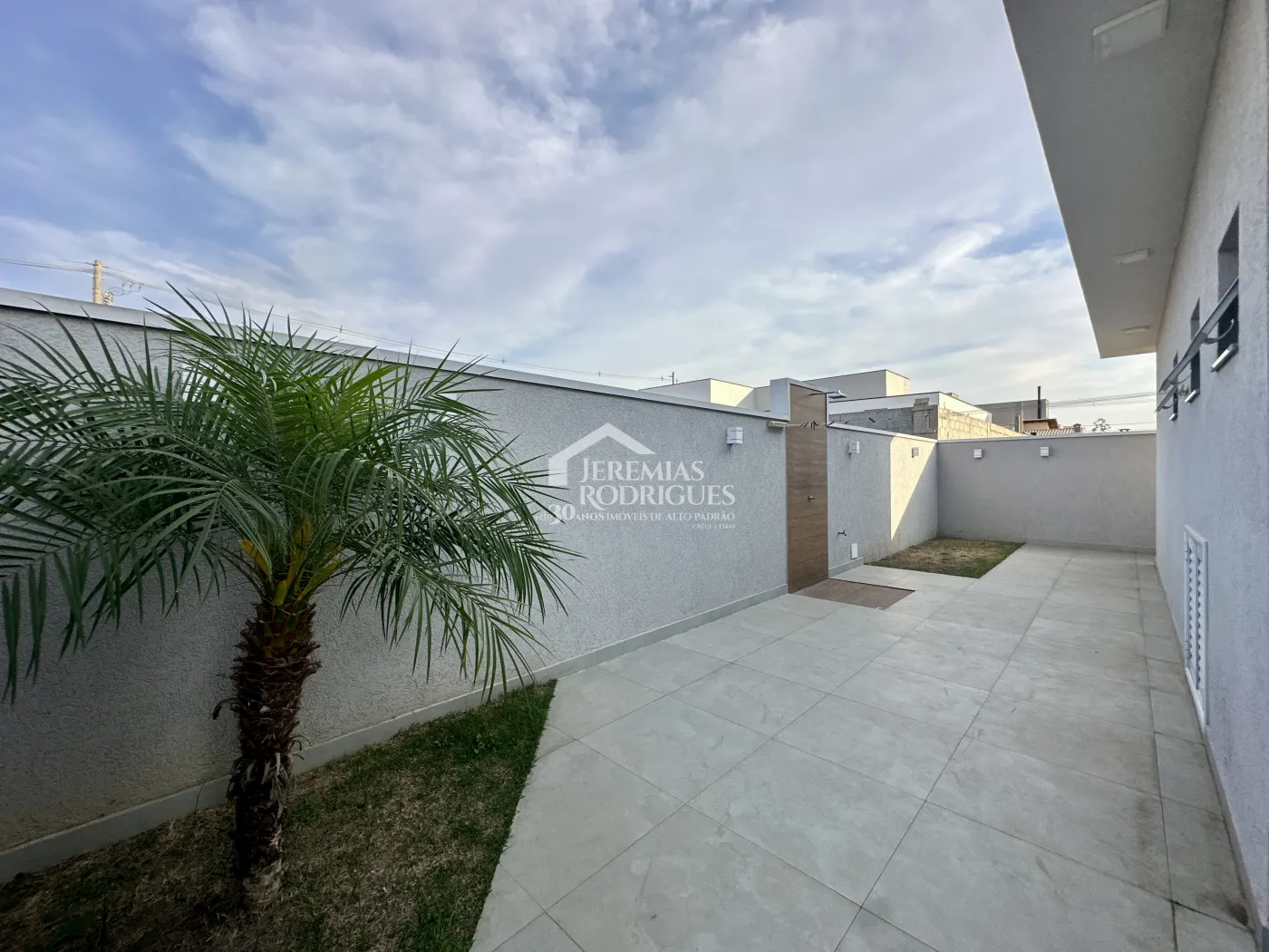 Casa com 3 dormitórios, 169,20 m² - Condomínio Ouro Ville - Taubaté/SP.