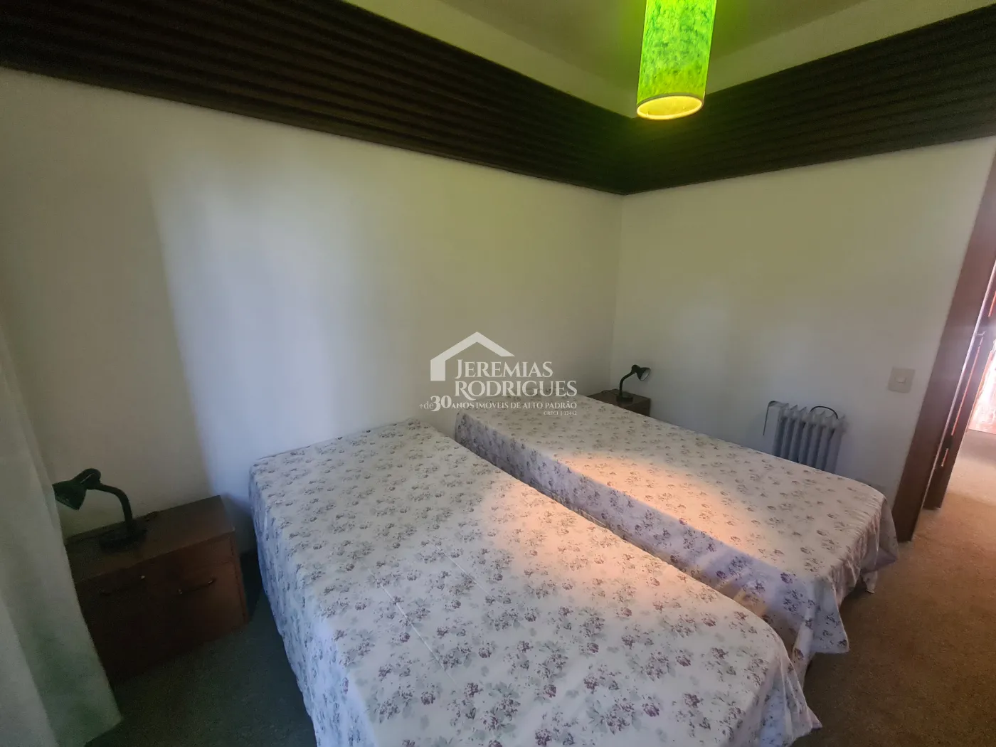 Casa à venda com 6 suítes no Condomínio Jardim Véu da Noiva em Campos do Jordão/SP