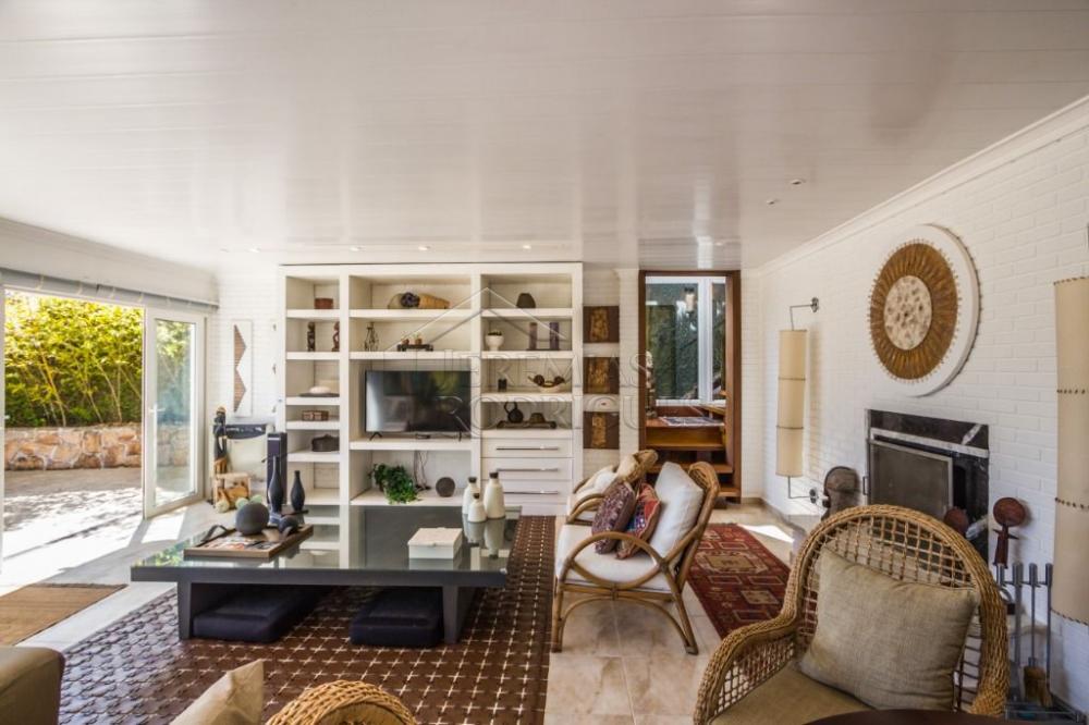 Casa à venda por R$ 6.350.000,00 - Campos do Jordão/SP