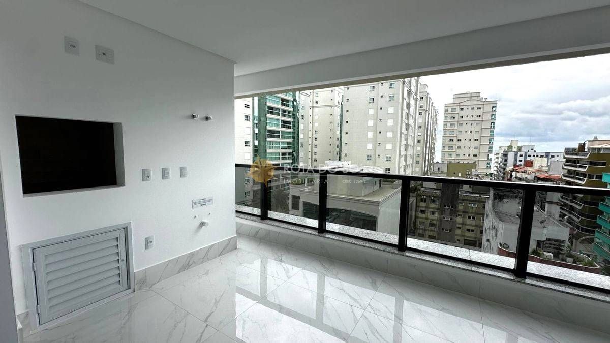 Apartamento 4 Suítes Meia Praia Itapema SC