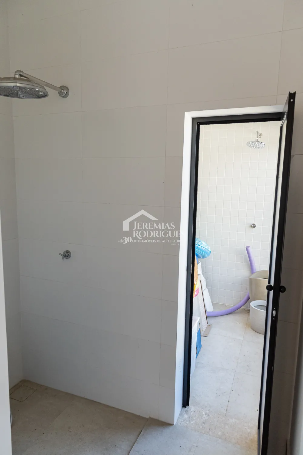 Casa com 4 suítes, 529,3 m² - Condomínio Colonial Village II - Pindamonhangaba/SP