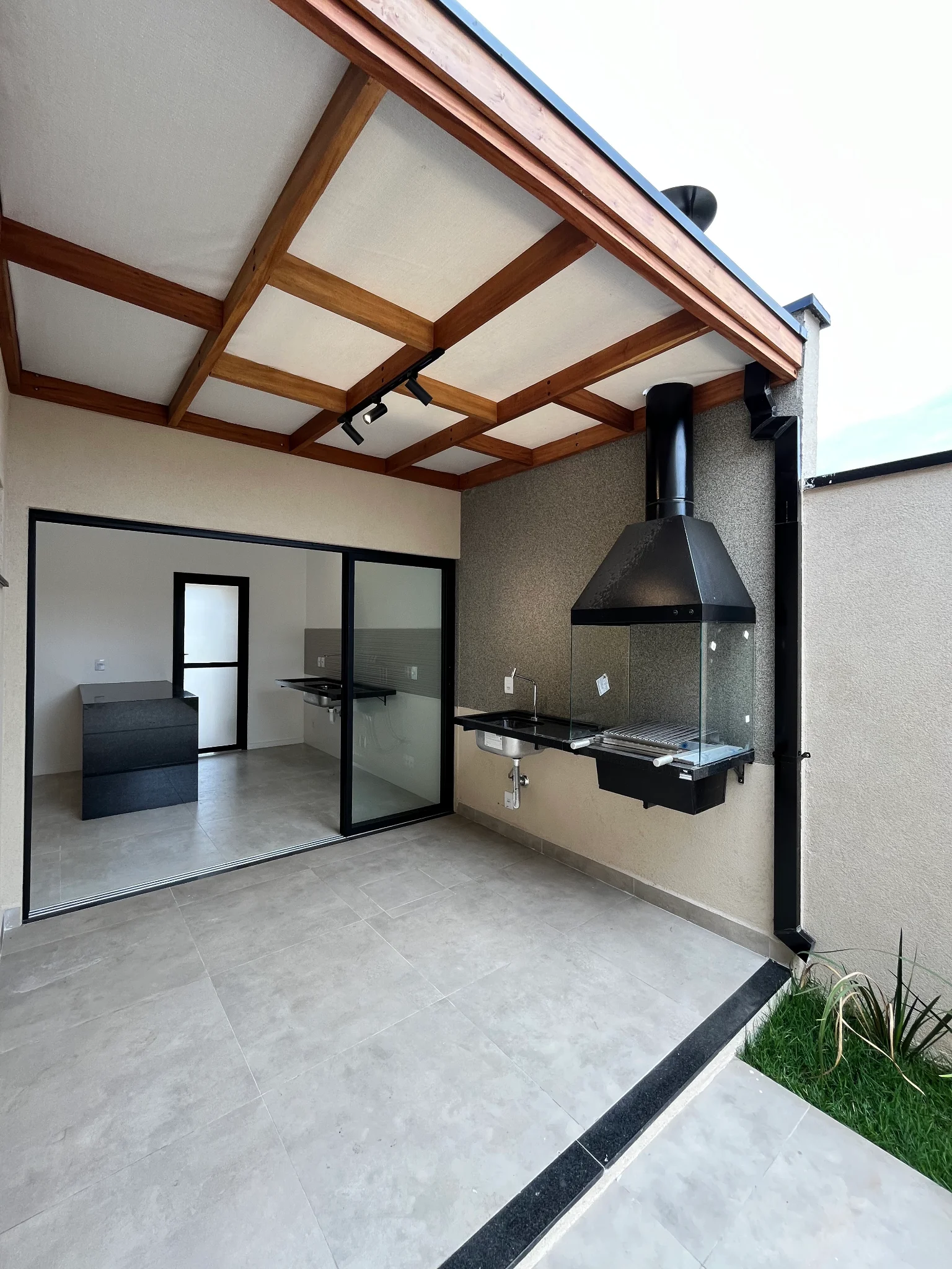 Casa com suíte e closet à venda no Condomínio Bosque da Imperatriz – Pindamonhangaba/SP